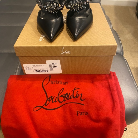 Christina Louboutin Miss Goldora - Picture 2 of 5